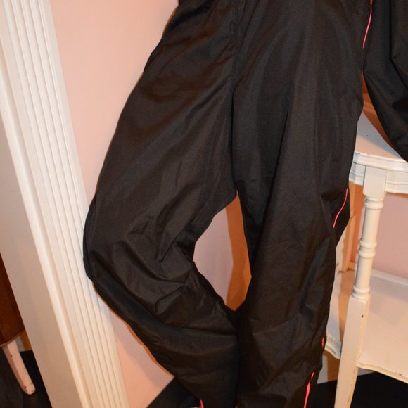 Active Wear - Picture 4 of 4